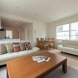 Sakura Apartment